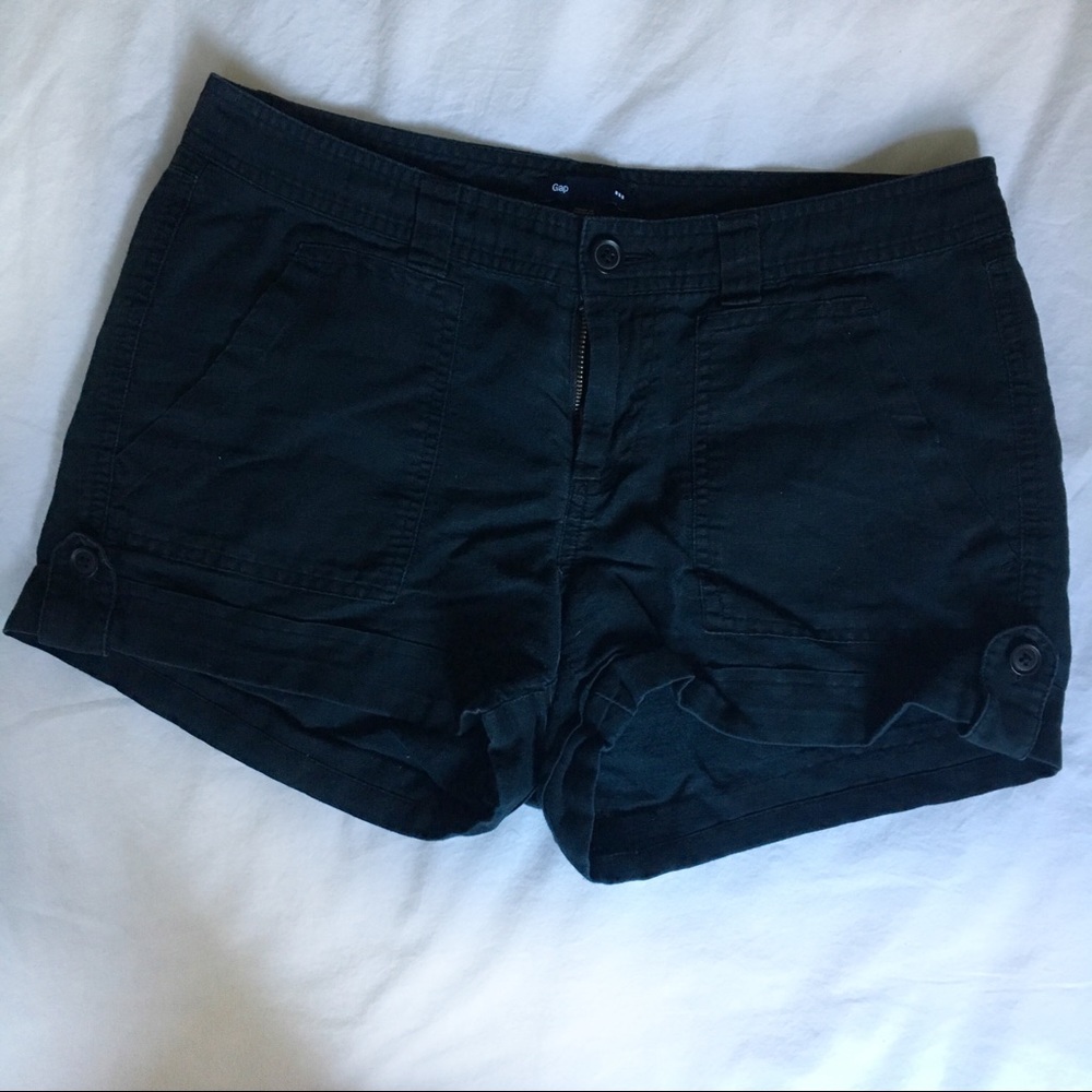 Black GAP shorts